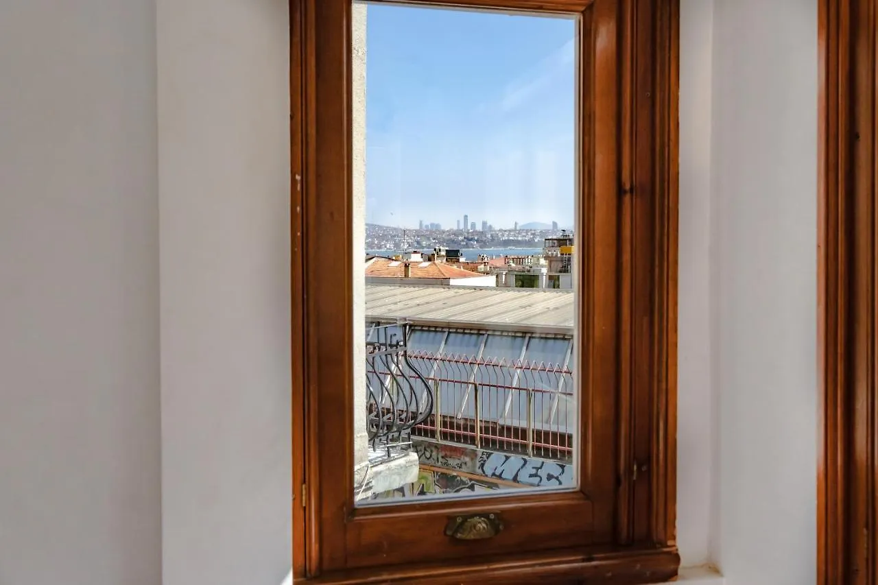 Homie Suites - Historical Apartment Nearby Galata Tower 이스탄불