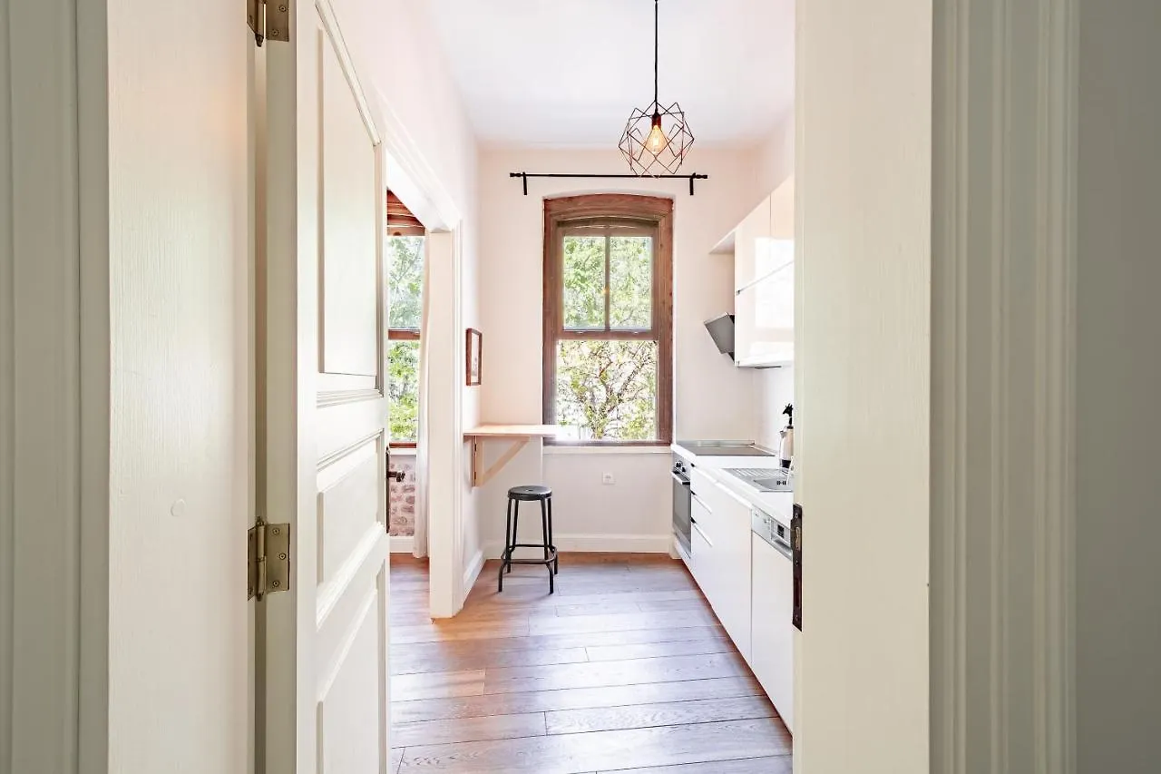 Homie Suites - Historical Apartment Nearby Galata Tower 이스탄불