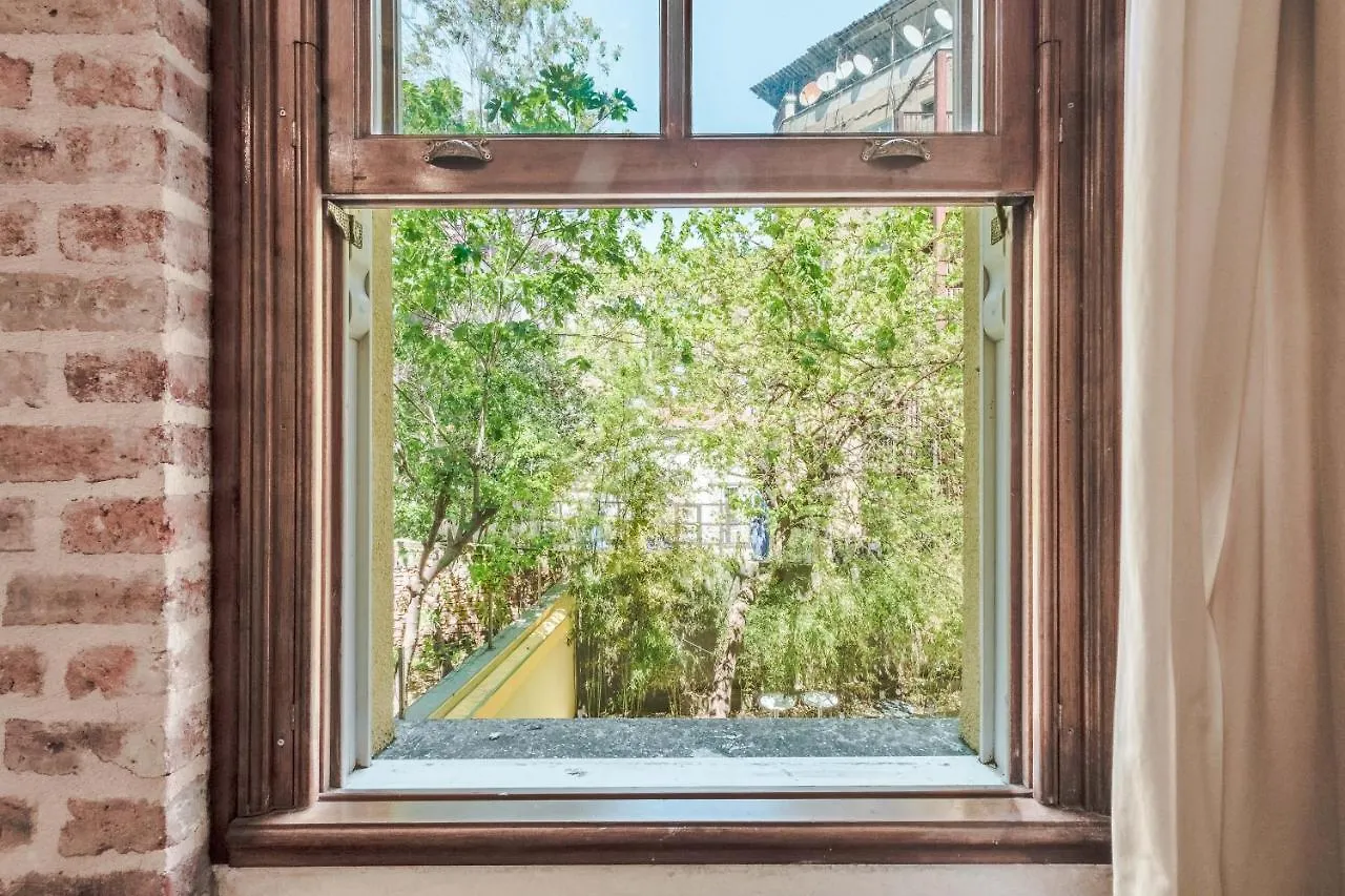 Homie Suites - Historical Apartment Nearby Galata Tower 이스탄불