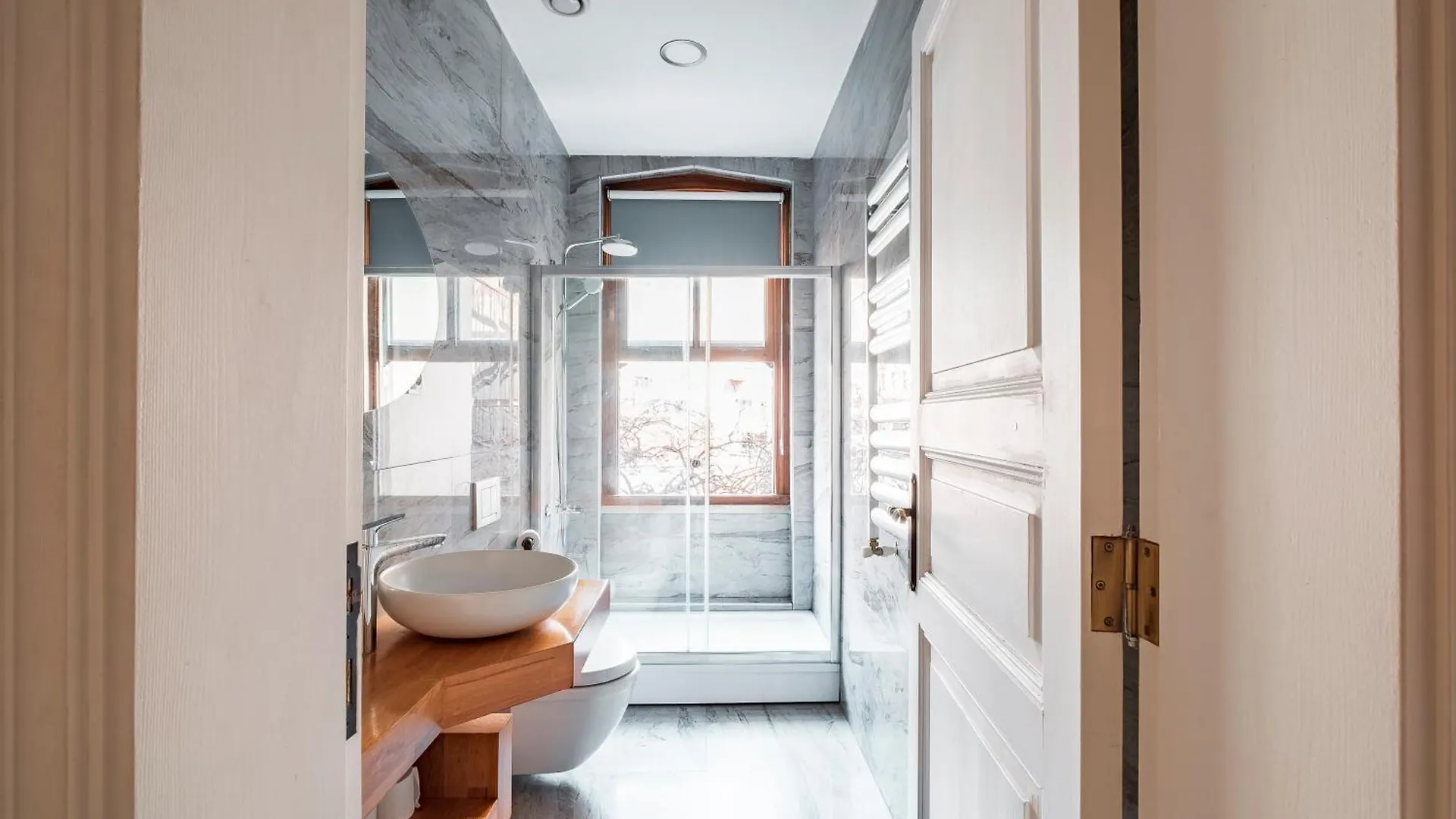 Homie Suites - Historical Apartment Nearby Galata Tower 이스탄불